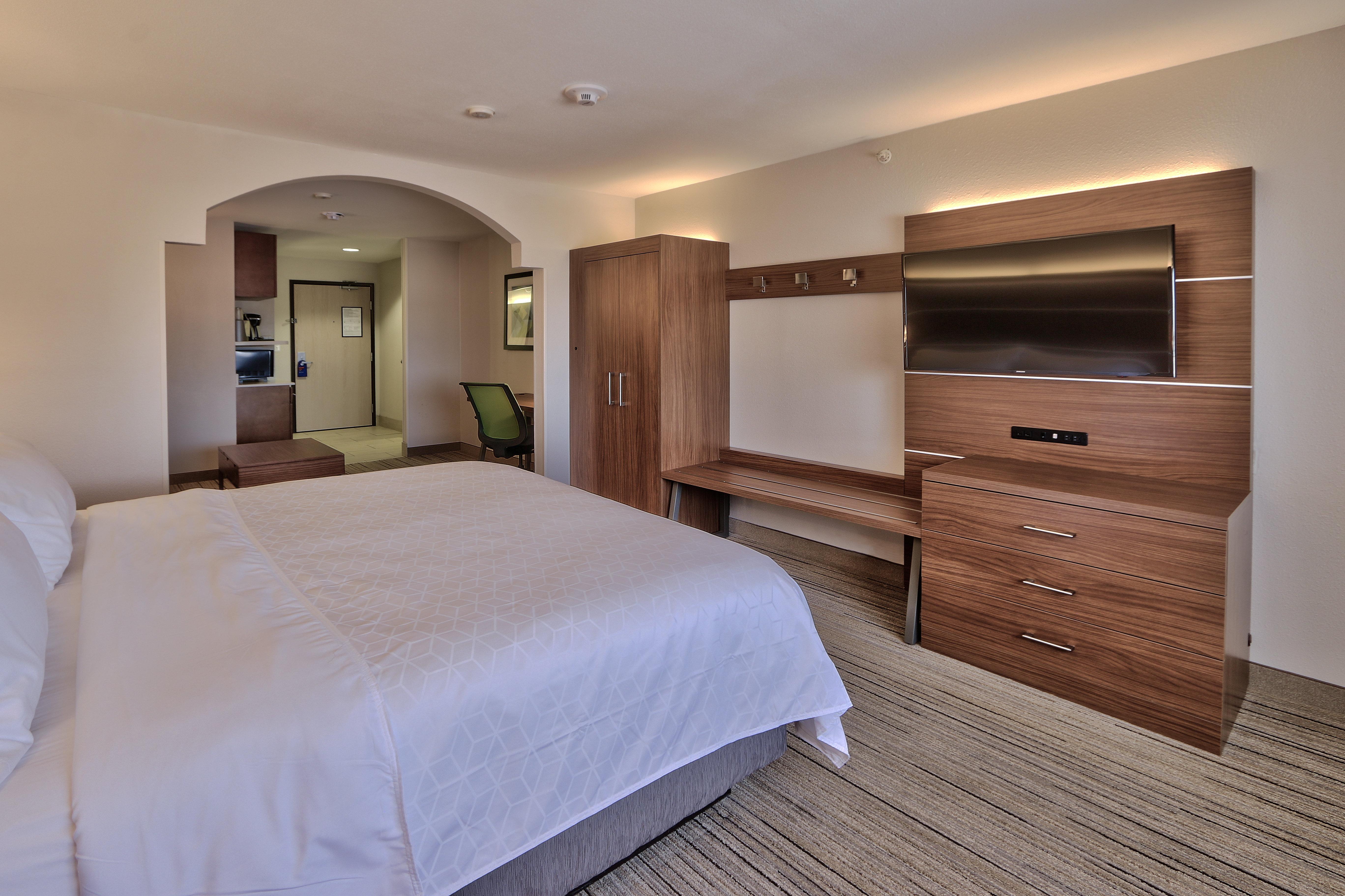 Holiday Inn Express & Suites Portales By Ihg Екстер'єр фото
