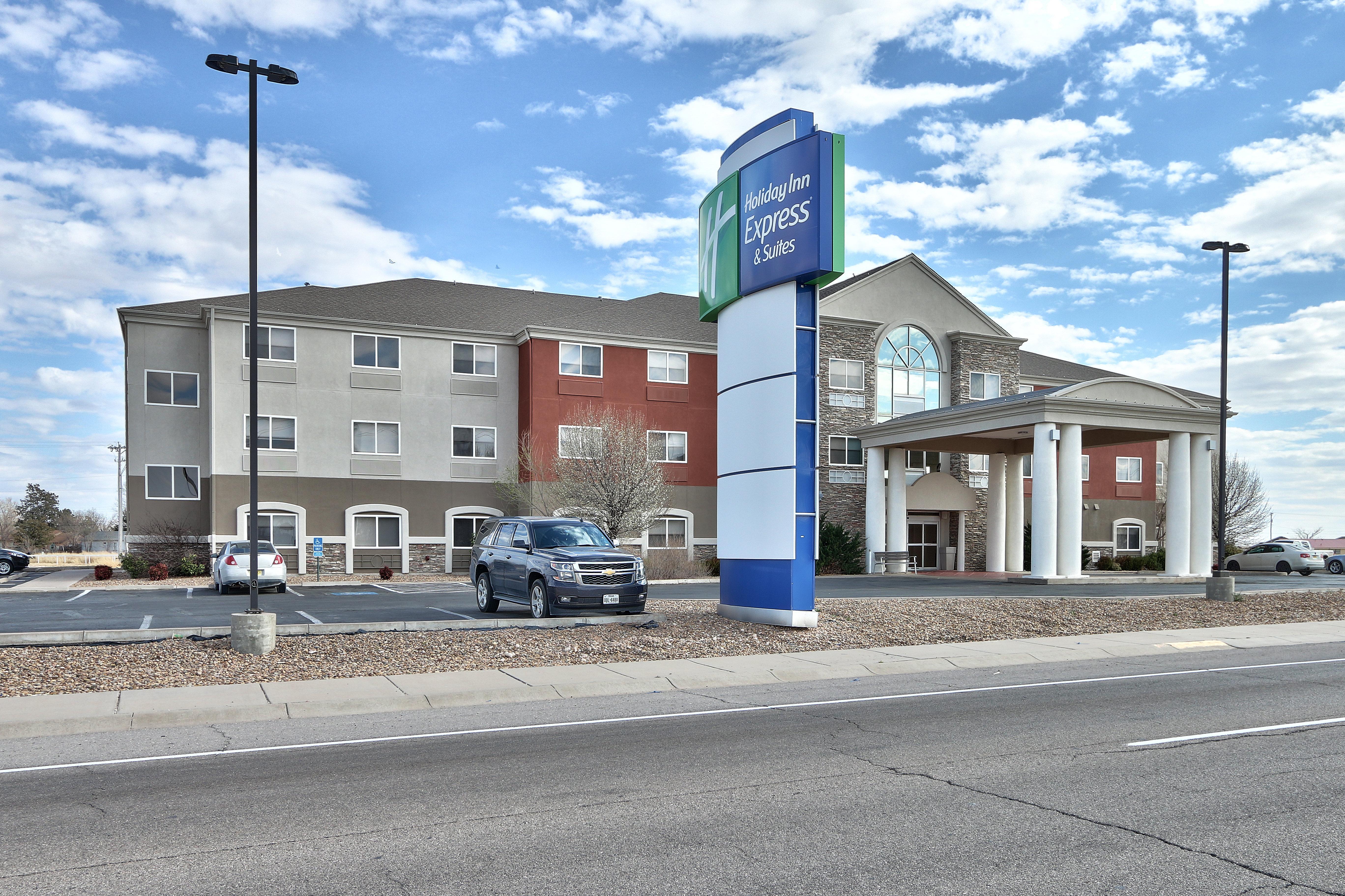Holiday Inn Express & Suites Portales By Ihg Екстер'єр фото