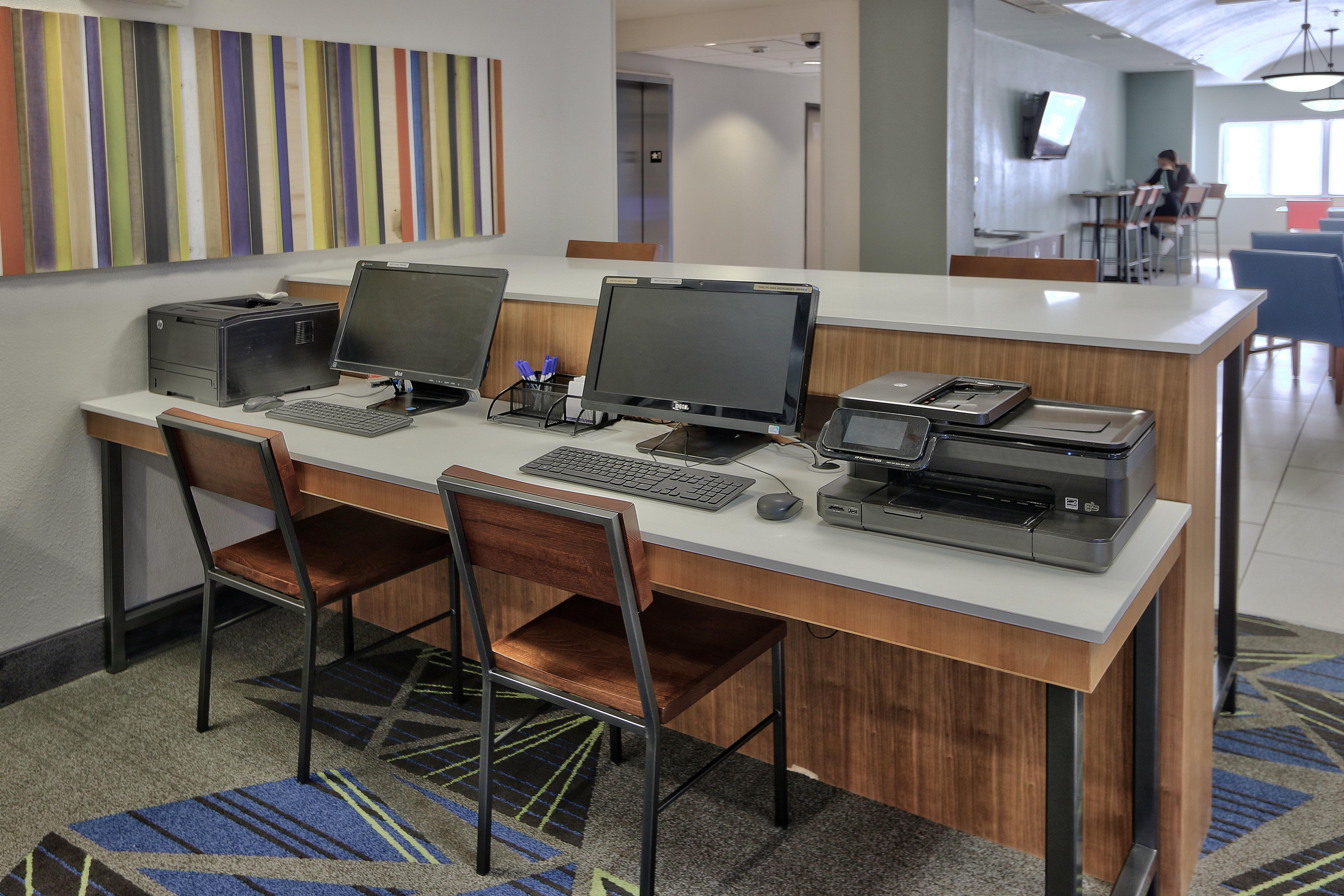 Holiday Inn Express & Suites Portales By Ihg Екстер'єр фото