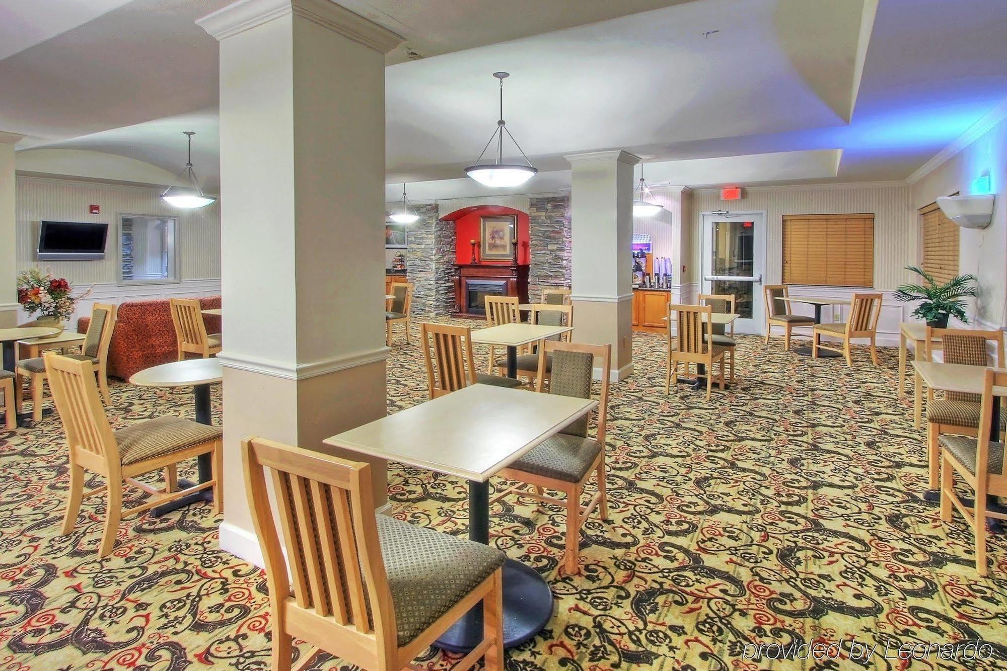 Holiday Inn Express & Suites Portales By Ihg Екстер'єр фото