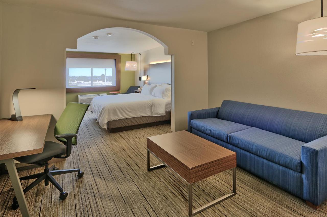 Holiday Inn Express & Suites Portales By Ihg Номер фото